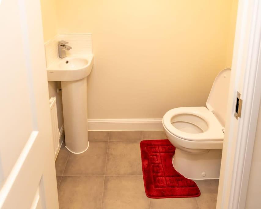 Villa Cozy 3 Bed Sasha House In Beeston Nottingham Exterior foto
